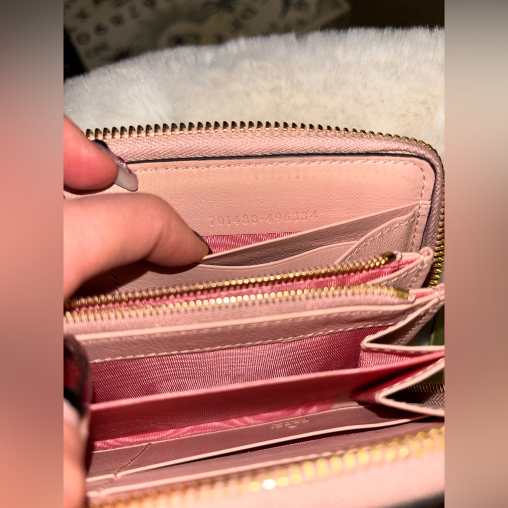 Gucci NWT Pink/Brown Striped Wallet - Full inclusion! - Picture 3 of 6